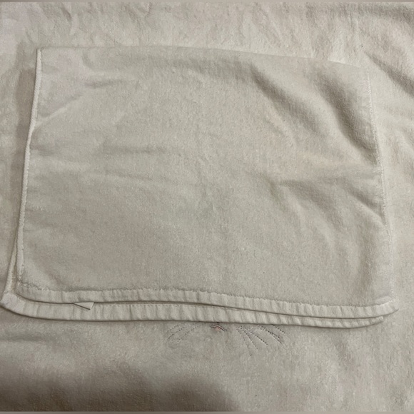 R.A. Briggs VTG White Towel Set of 3 Cat Face Print read description. - Picture 11 of 12